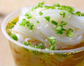 餐飲產業(yè)鏈中的核心角色 批發(fā)商、生產商、供應商與現(xiàn)代化管理
